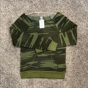 Nordstrom super soft camo sweatshirt